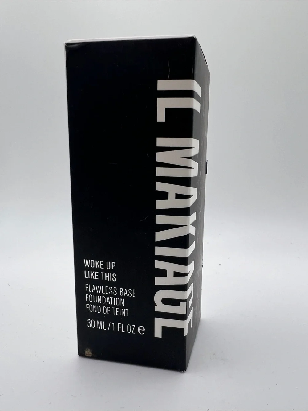 Il Makiage 005 Woke Up Like This Flawless Base Foundation Very Fair with Neutral